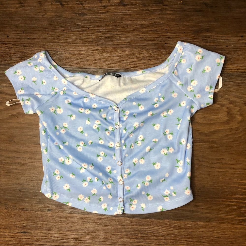 Off the shoulder floral crop top